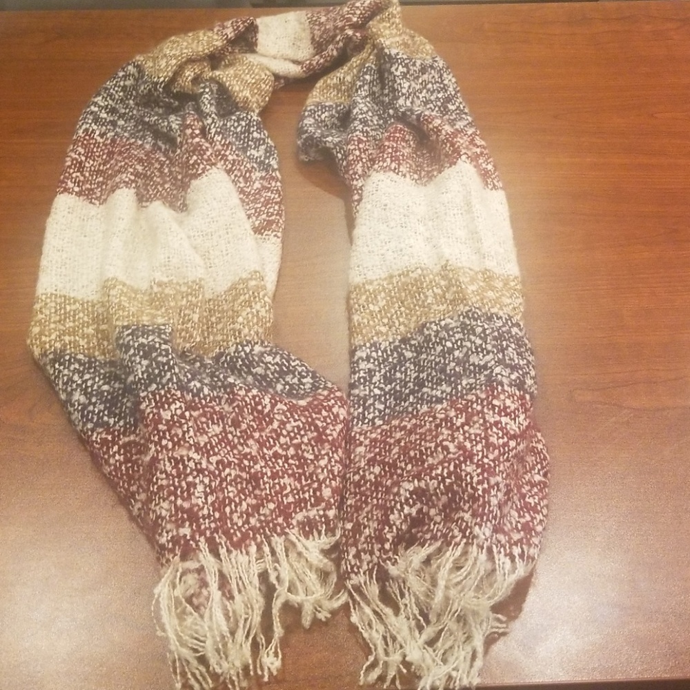 Scarf - Picture 2 of 4